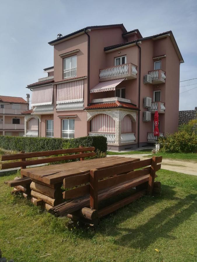 Apartmani Danijela Tomicic Lopar Kültér fotó